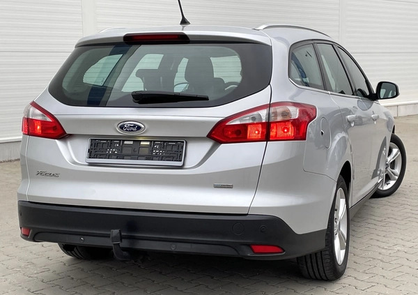 Ford Focus cena 24500 przebieg: 196100, rok produkcji 2012 z Ustrzyki Dolne małe 742